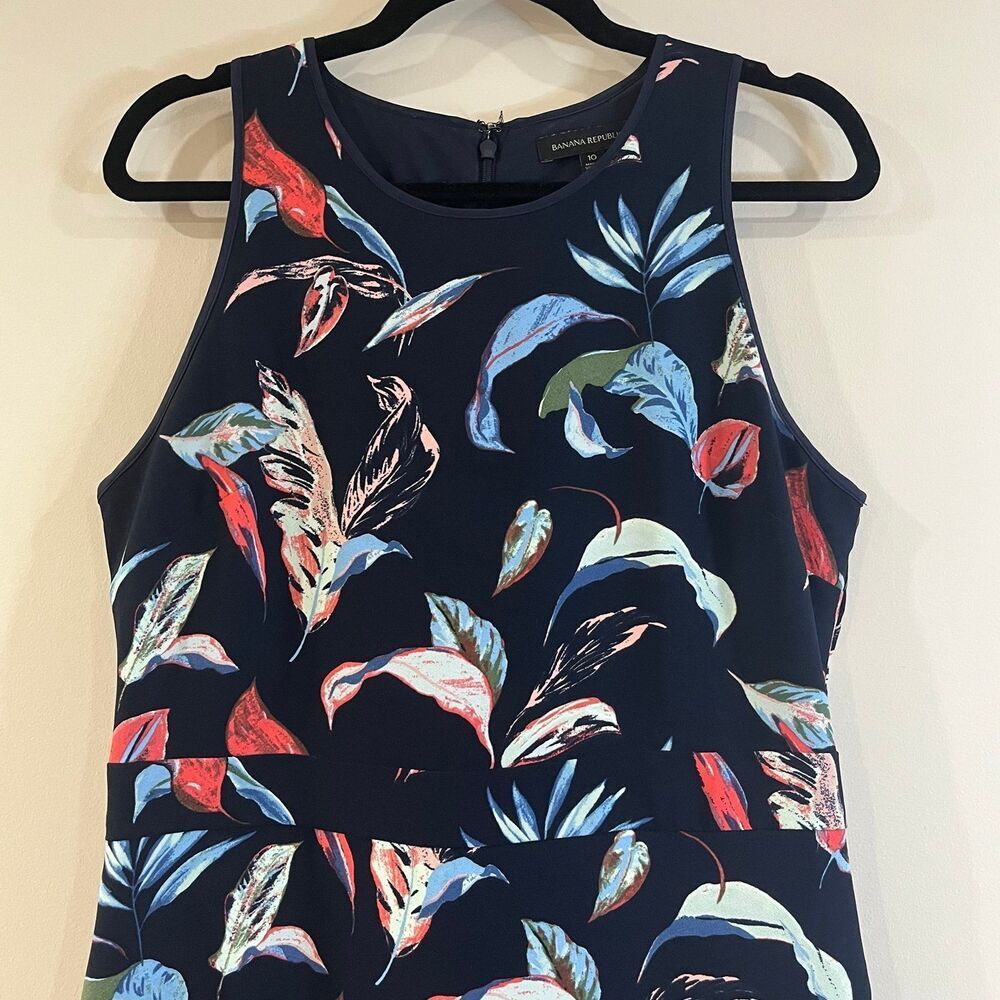 Banana Republic Floral Ruffle Wrap Racerback Dress Navy size 10 - Picture 3 of 7
